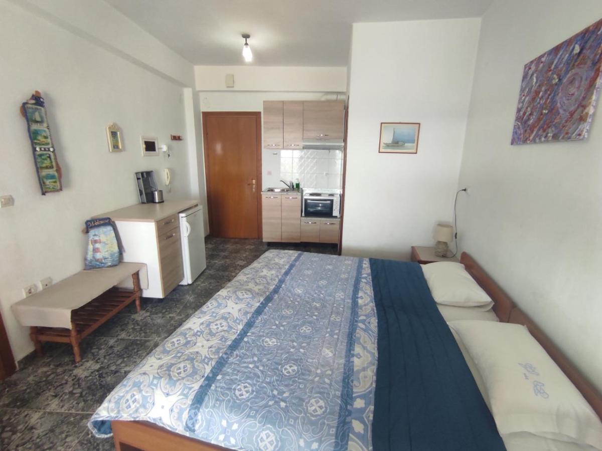 Peristerianos Apartments Nea Skioni Dış mekan fotoğraf