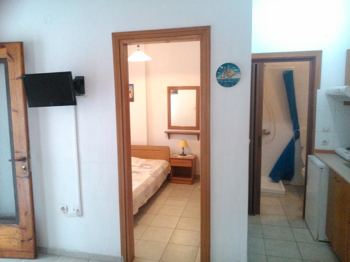 Peristerianos Apartments Nea Skioni Dış mekan fotoğraf
